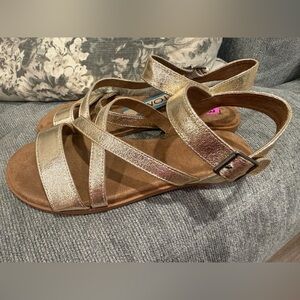 NEW Toms Metallic Gold Strappy Sandals Sz 8.5